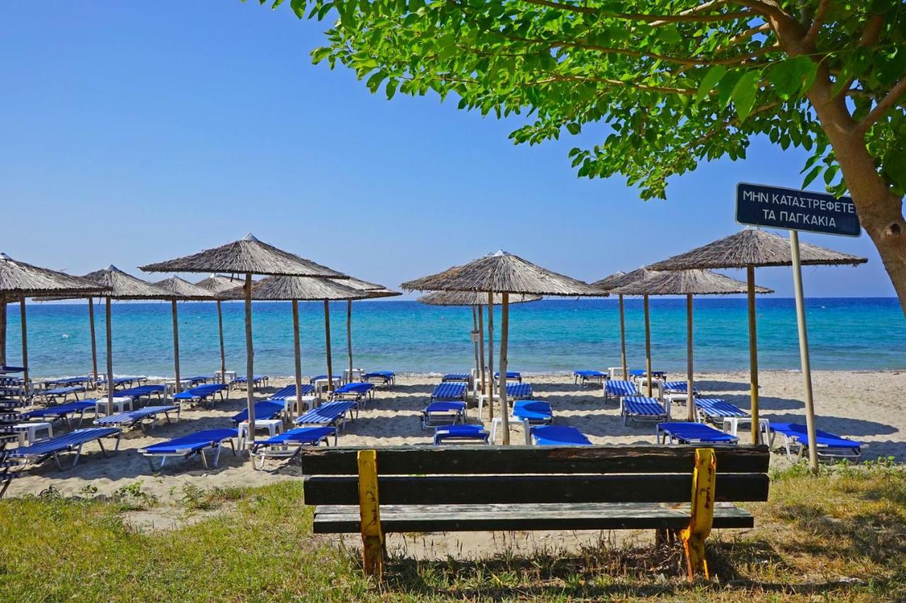 Villa Fofo - Beautiful Sea Front Villa With 650M2 Garden Nea Kallikrateia Exterior foto